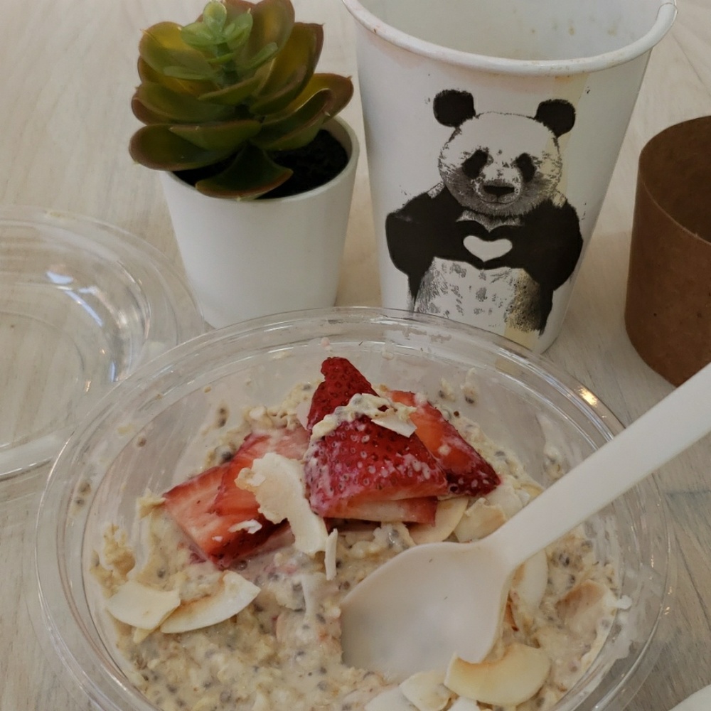 Meet your Posher, Yaya